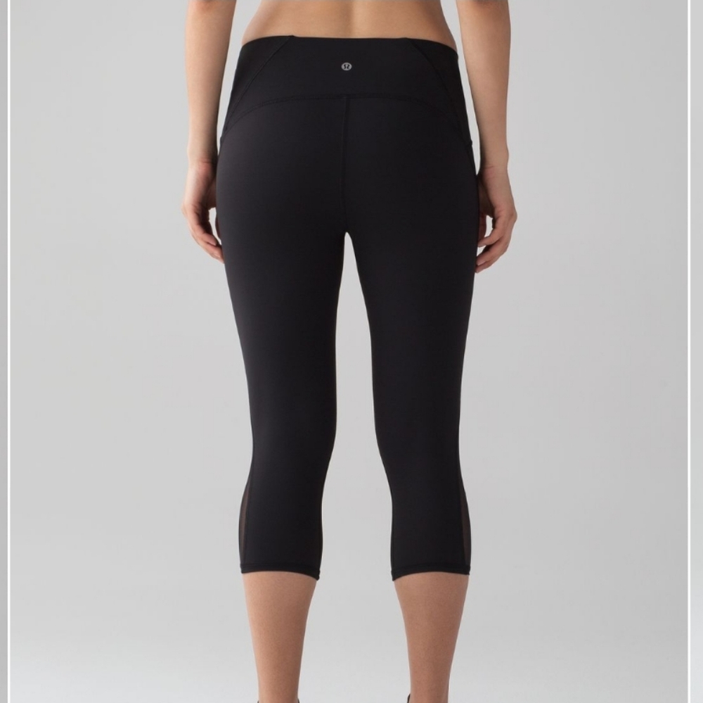 Lululemon size 10 Crops / Leggings - Picture 7 of 9